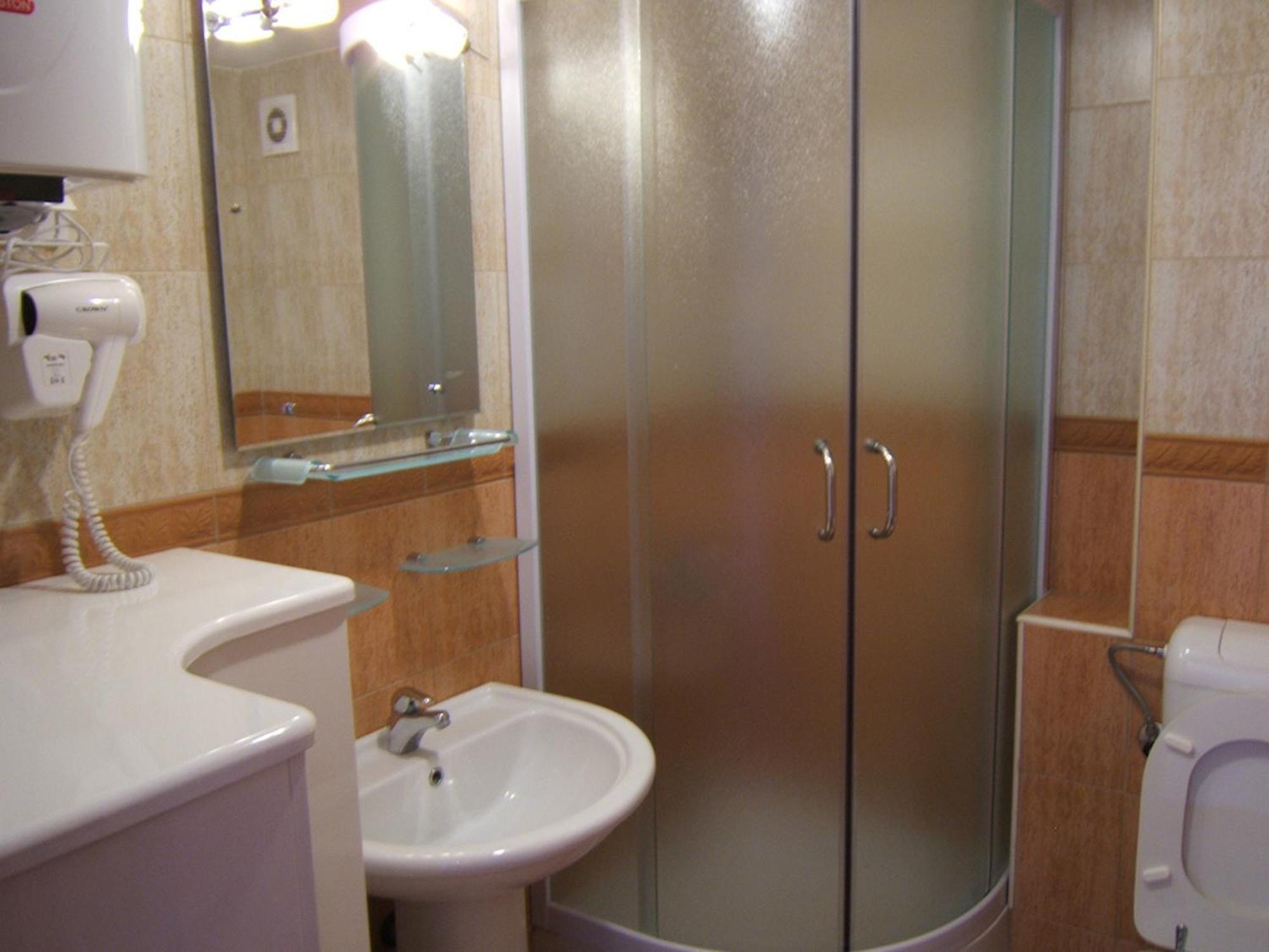 Villa Sara Guesthouse Свети Стефан Стая снимка