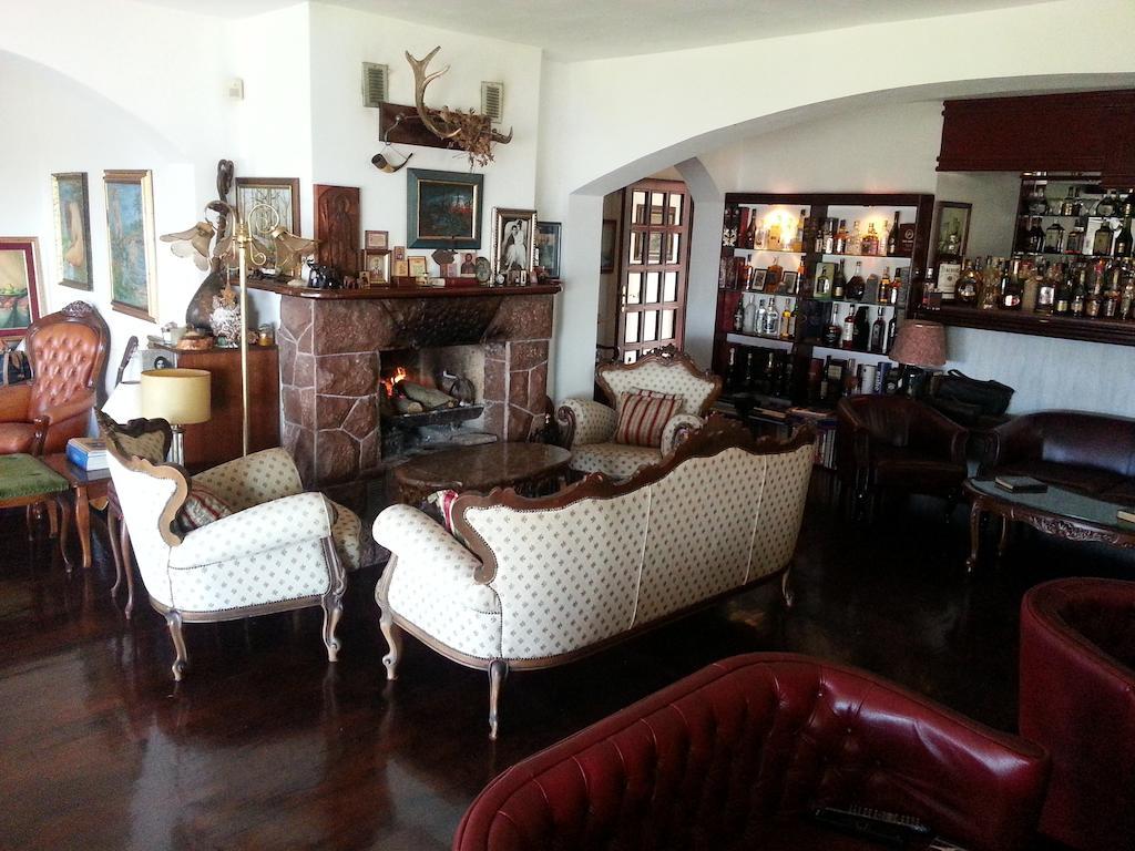 Villa Sara Guesthouse Свети Стефан Екстериор снимка