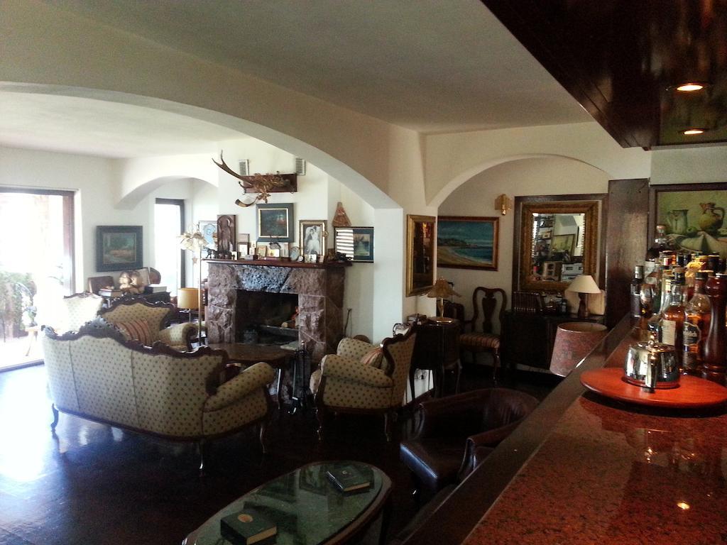 Villa Sara Guesthouse Свети Стефан Екстериор снимка