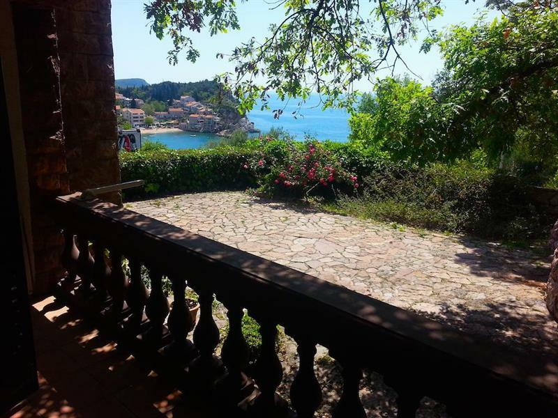 Villa Sara Guesthouse Свети Стефан Екстериор снимка